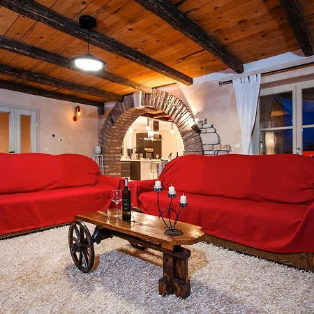 Holiday home Tomani