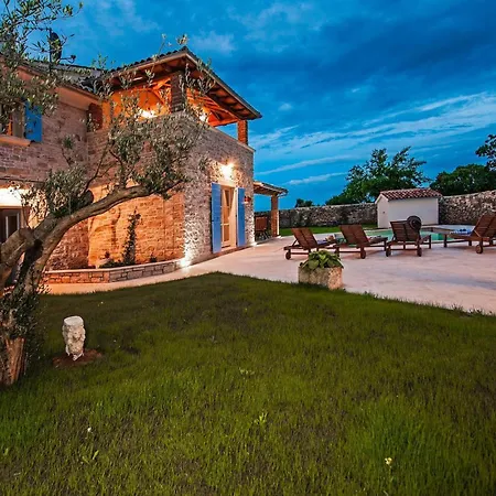 Tomani בית נופש רוביני