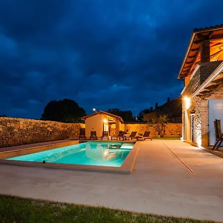 Tomani Semesterbostad